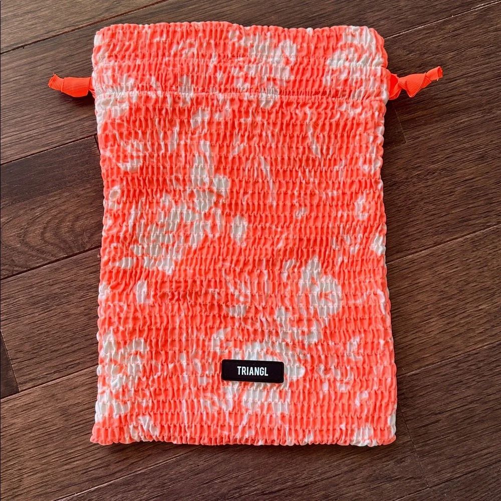 Triangl orange/white Drawstring Bag